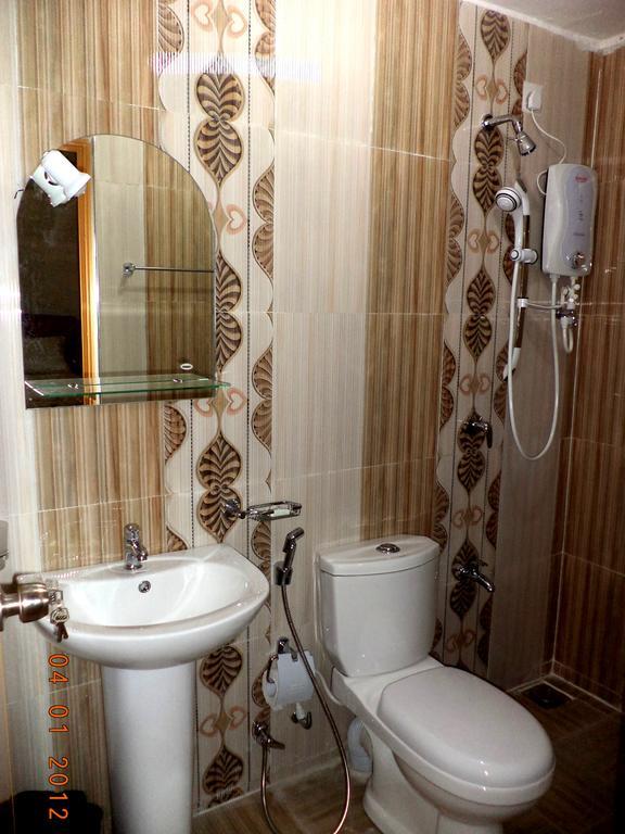 Sunshine Tourist Rest Hotel Анурадхапура Стая снимка